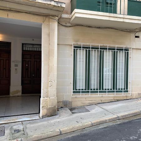 4 Bedroom Apartment Near Sliema Seafront Экстерьер фото