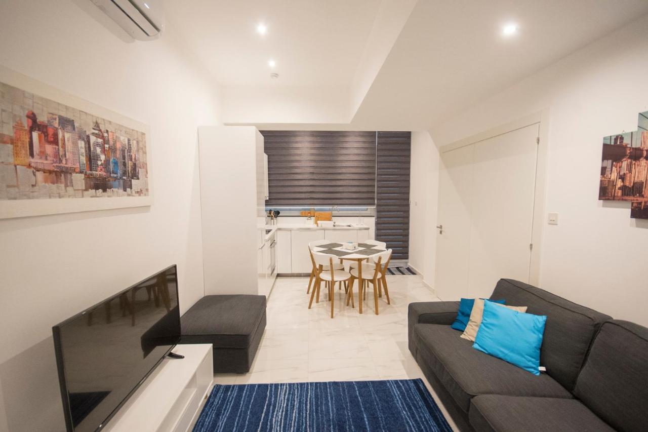 4 Bedroom Apartment Near Sliema Seafront Экстерьер фото