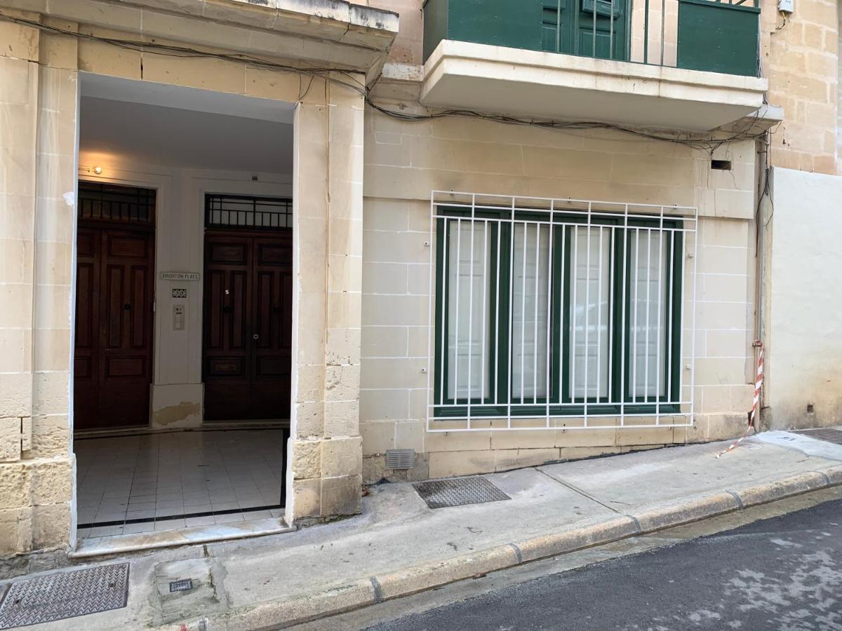 4 Bedroom Apartment Near Sliema Seafront Экстерьер фото